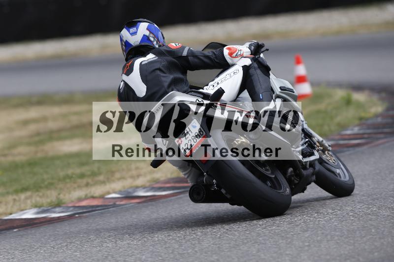 /32 07.07.2025 Plüss Moto Sport ADR/Einsteiger/backside